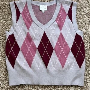 Pink Rose Argyle V-Neck Sweater Vest in Mauve & Burgundy